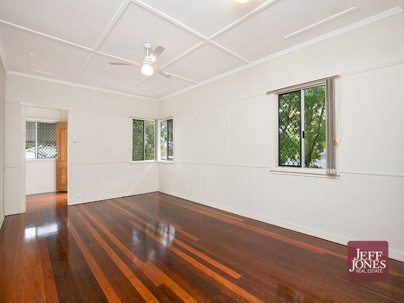 100 Henry Street, Greenslopes QLD 4120