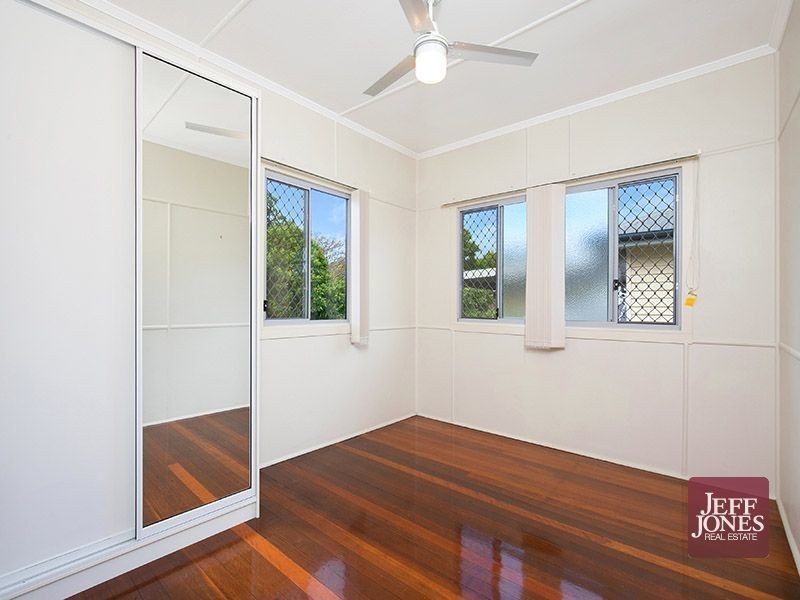 100 Henry Street, Greenslopes QLD 4120