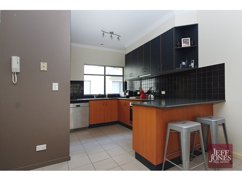 3/57 Sandford Street, St Lucia QLD 4067