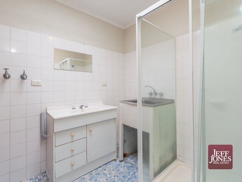 2/12 Ensign Street, Annerley QLD 4103