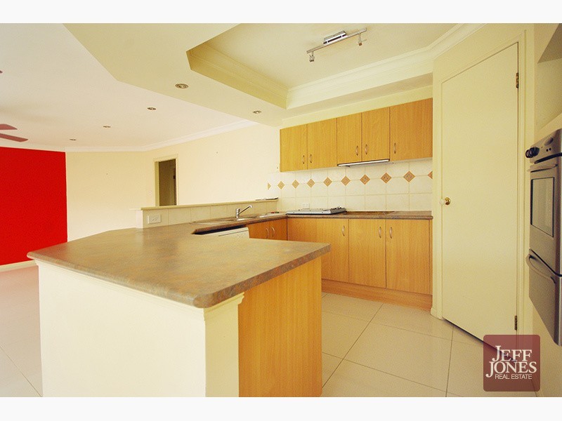 86 Coventry Circuit, Carindale QLD 4152