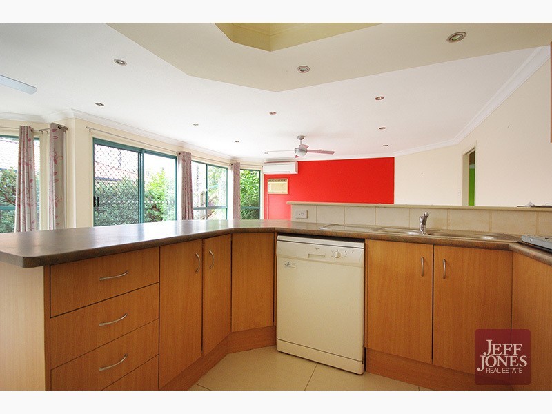 86 Coventry Circuit, Carindale QLD 4152