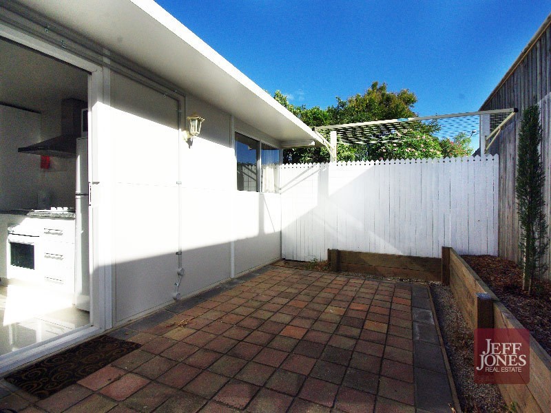 8 Tudor Street, Mount Gravatt East QLD 4122