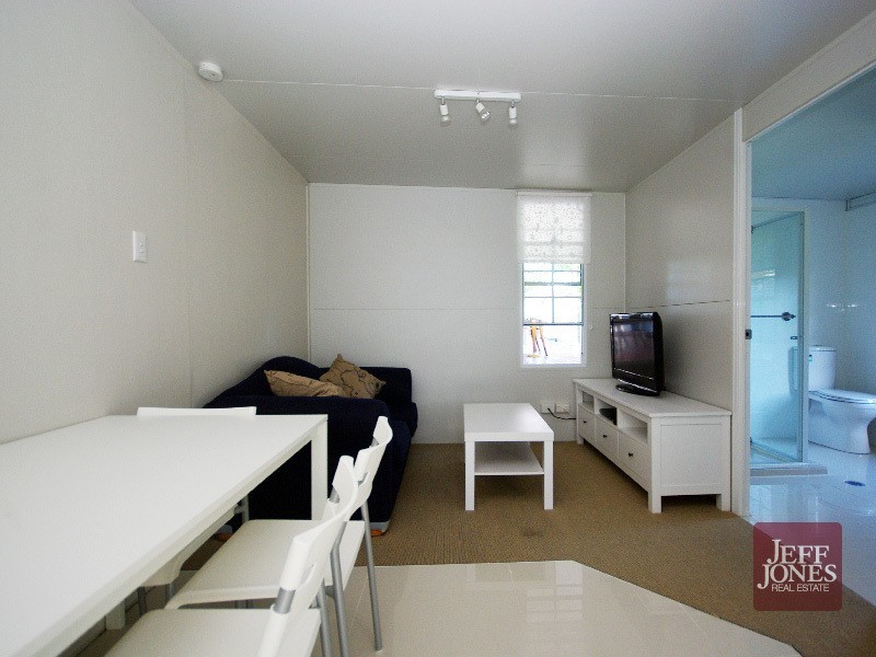 8 Tudor Street, Mount Gravatt East QLD 4122