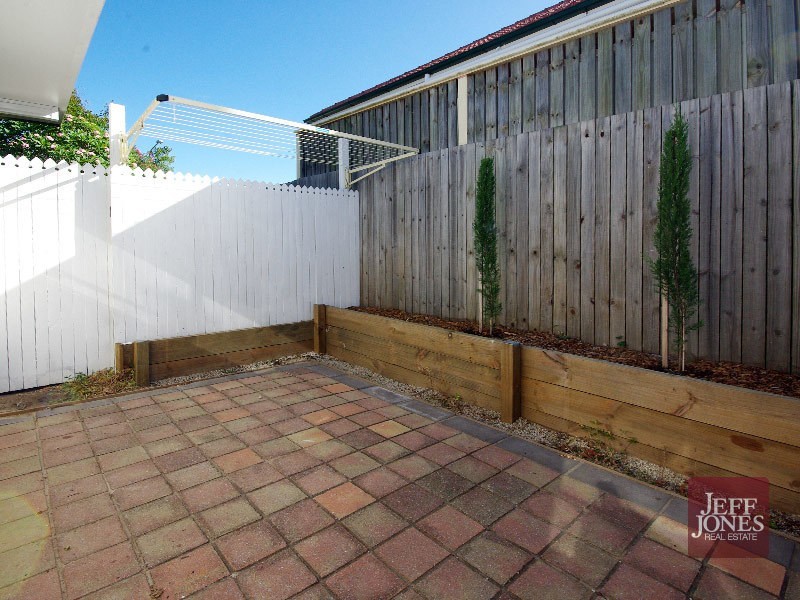 8 Tudor Street, Mount Gravatt East QLD 4122