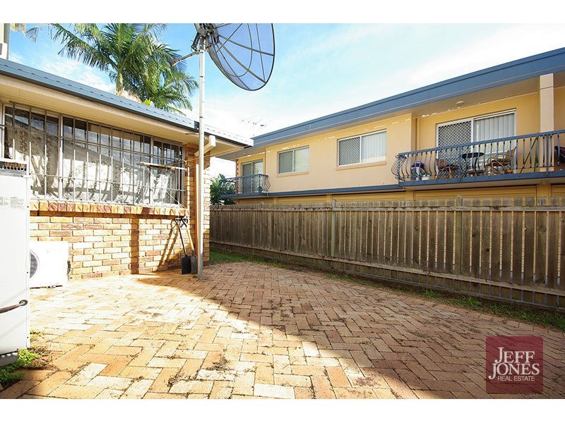 37 Hunter Street, Greenslopes QLD 4120