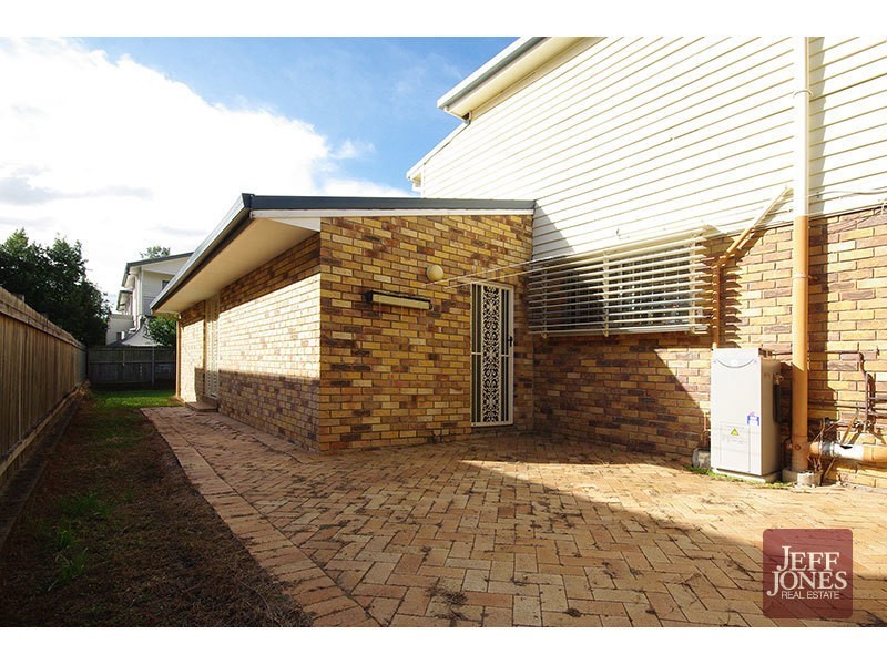 37 Hunter Street, Greenslopes QLD 4120