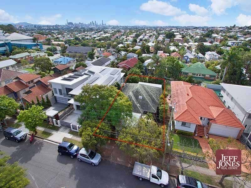 45 Nicholson Street, Greenslopes QLD 4120