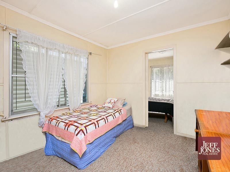 45 Nicholson Street, Greenslopes QLD 4120