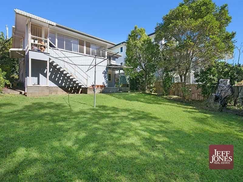 45 Nicholson Street, Greenslopes QLD 4120