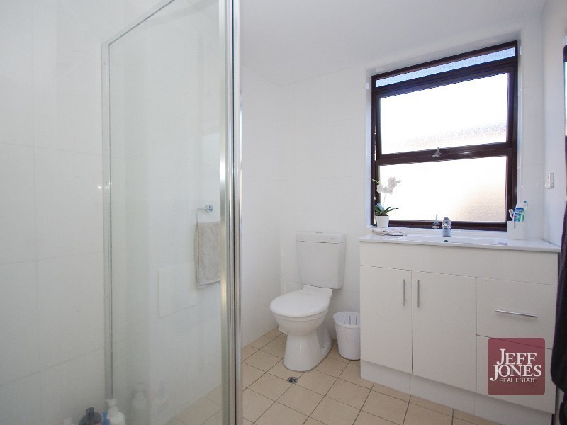 1/65 Jellicoe Street, Coorparoo QLD 4151