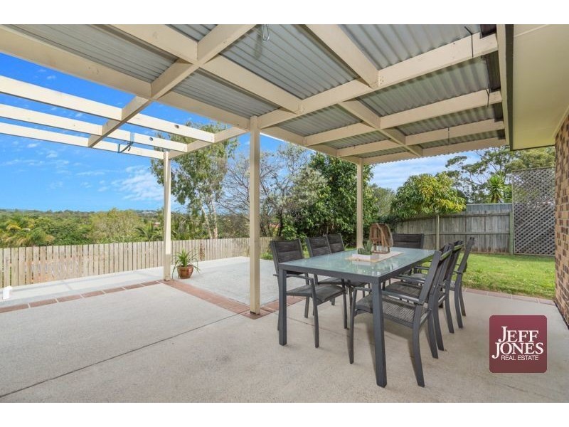 2 Meike Crescent, Tanah Merah QLD 4128