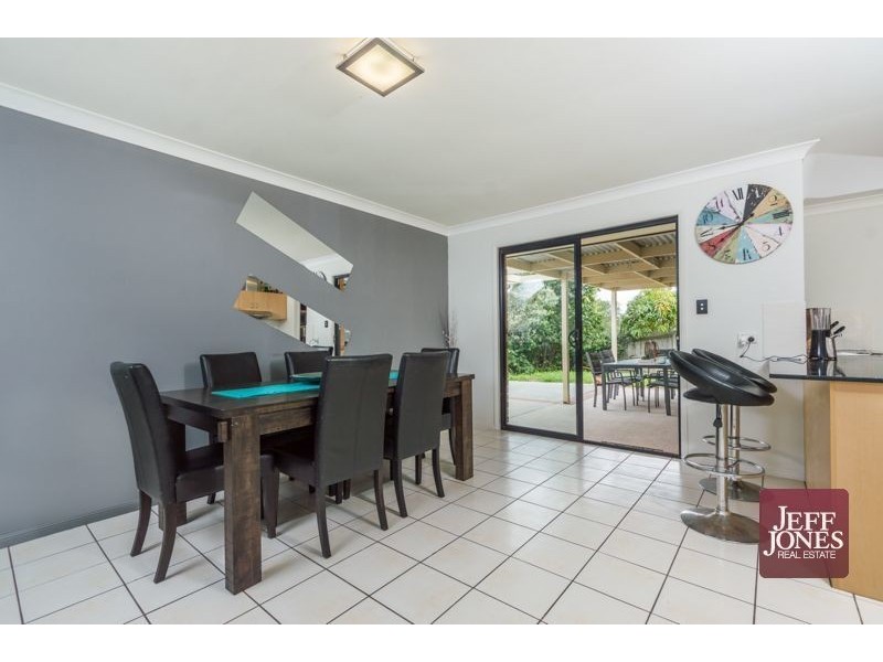 2 Meike Crescent, Tanah Merah QLD 4128