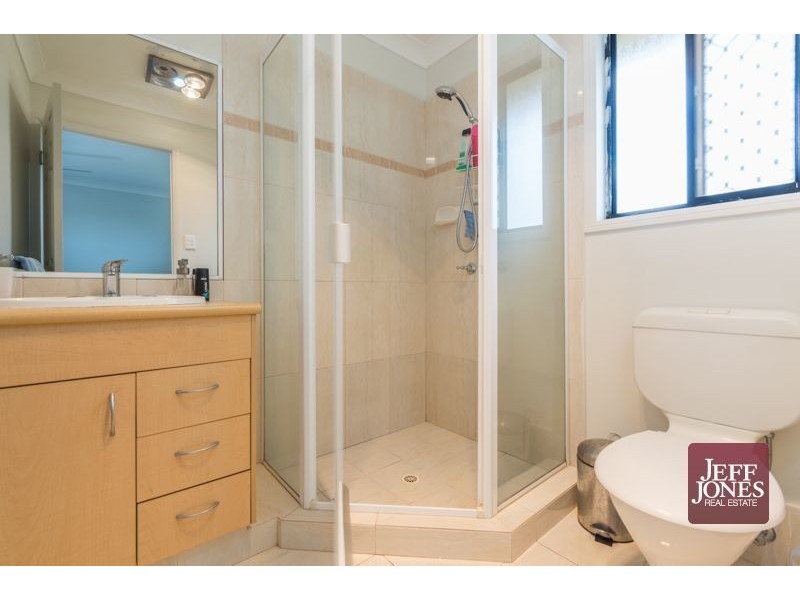 2 Meike Crescent, Tanah Merah QLD 4128