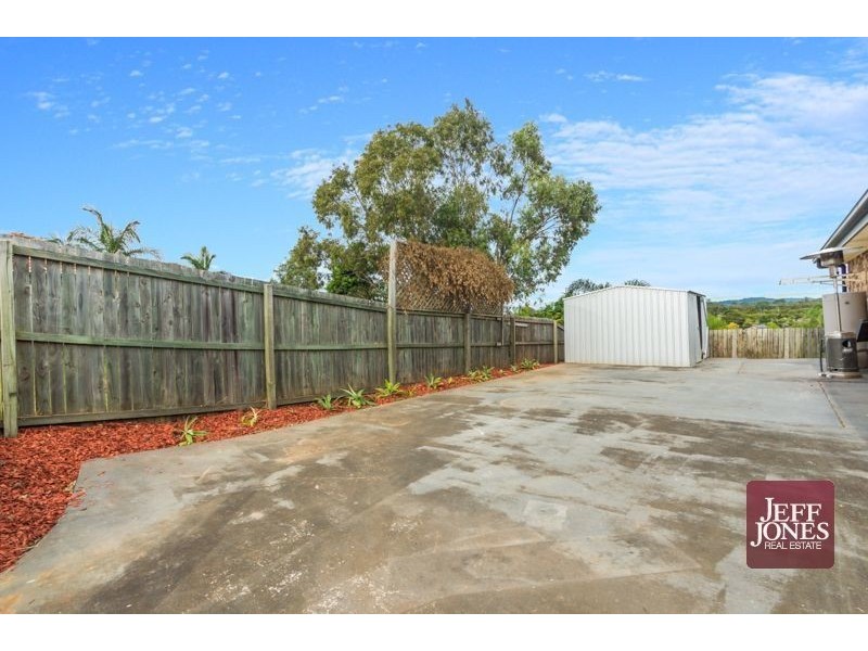 2 Meike Crescent, Tanah Merah QLD 4128