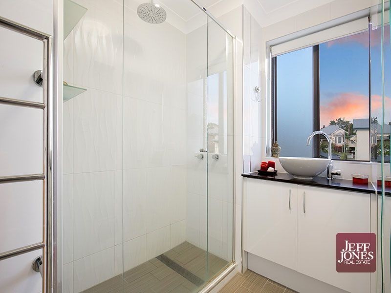 6/10 Knowsley Street, Greenslopes QLD 4120