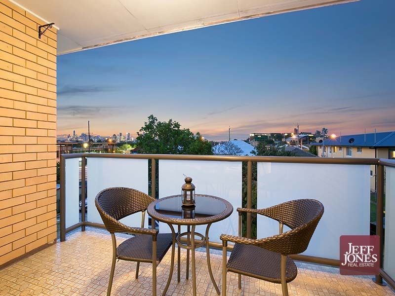 6/10 Knowsley Street, Greenslopes QLD 4120