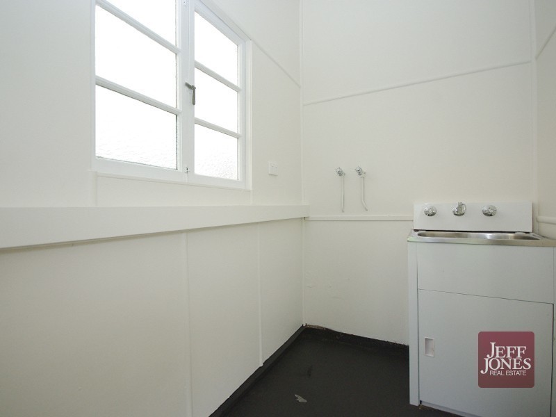 32 Drummond Street, Greenslopes QLD 4120