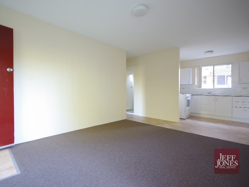 2/186 Juliette Street, Greenslopes QLD 4120