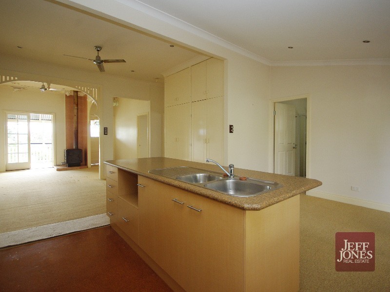 36A Brae Street, Coorparoo QLD 4151