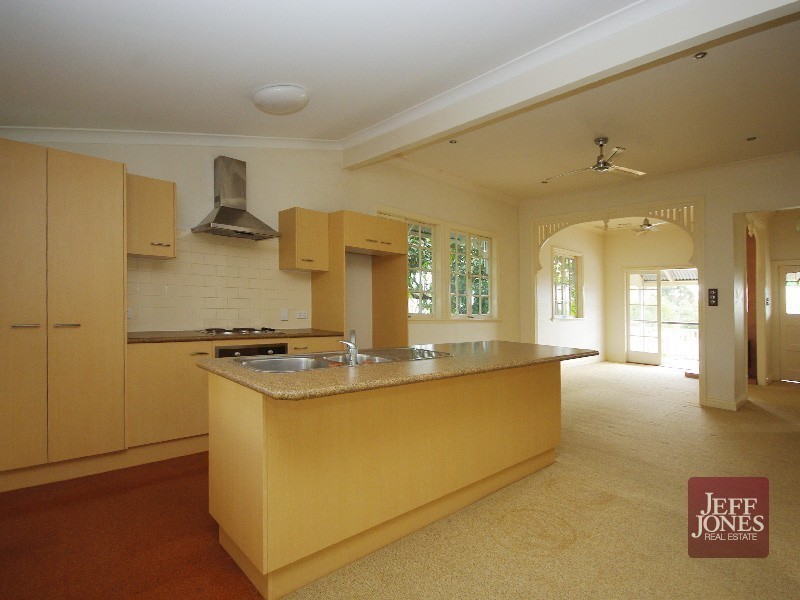 36A Brae Street, Coorparoo QLD 4151