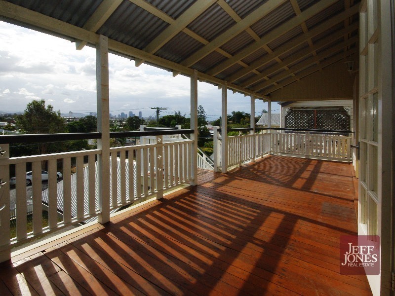 36A Brae Street, Coorparoo QLD 4151