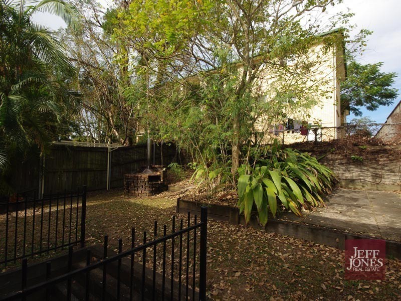 36A Brae Street, Coorparoo QLD 4151