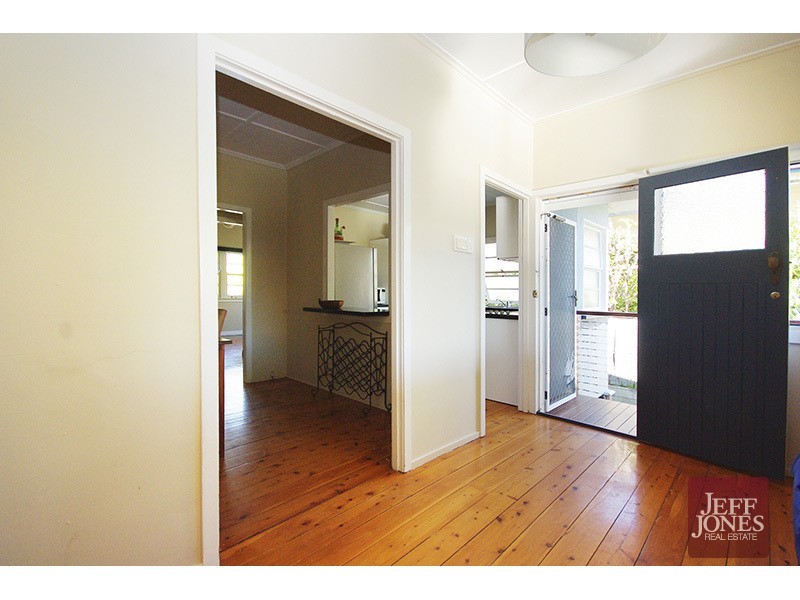 57 Warilda Street, Camp Hill QLD 4152