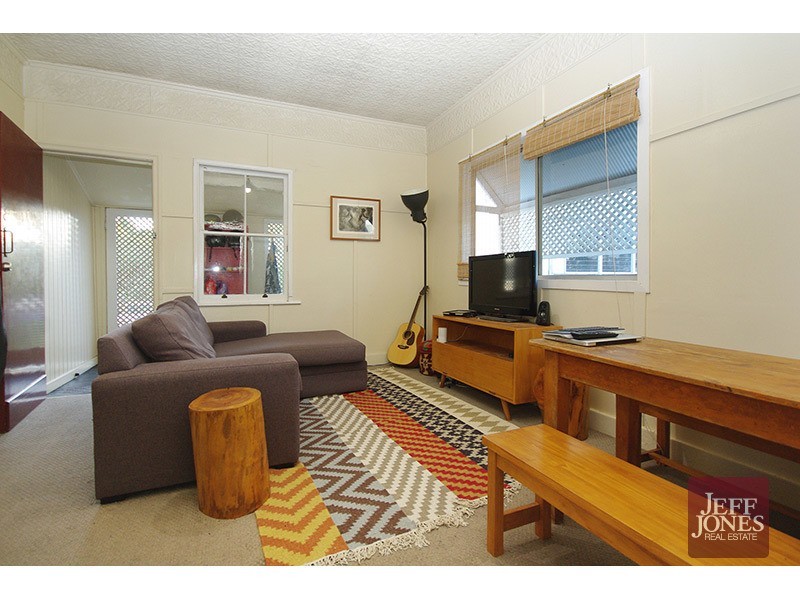 28 Didsbury Street, East Brisbane QLD 4169