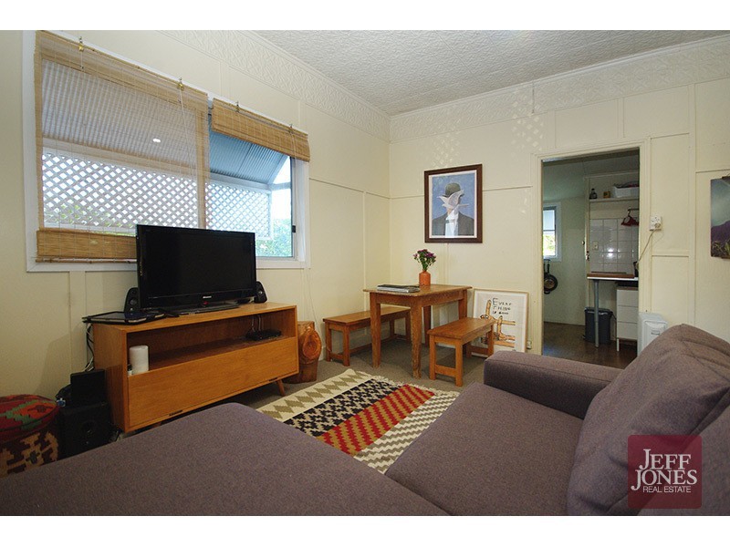 28 Didsbury Street, East Brisbane QLD 4169