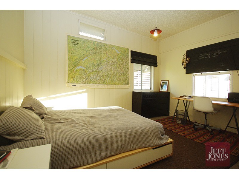 28 Didsbury Street, East Brisbane QLD 4169