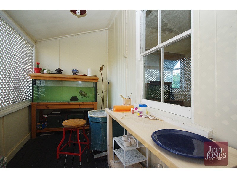 28 Didsbury Street, East Brisbane QLD 4169