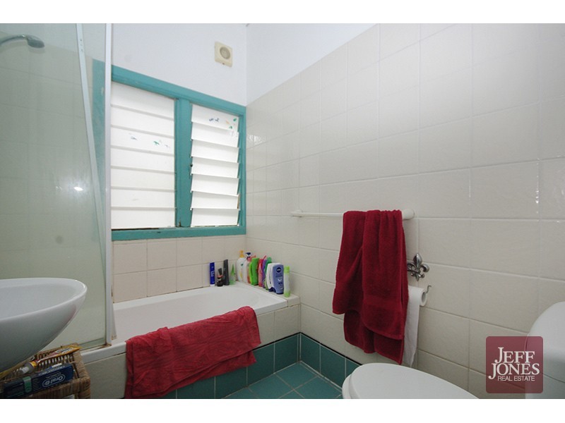 16 Sword Street, Woolloongabba QLD 4102