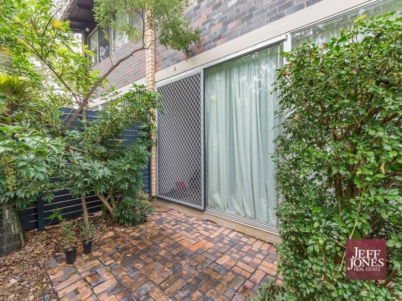 2/18 Holmes Street, Toowong QLD 4066