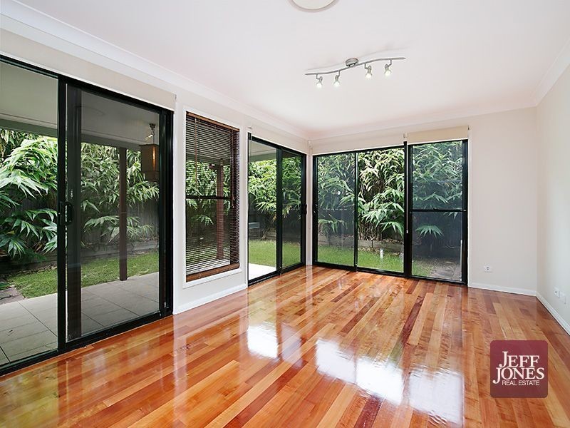 1/16 Venner Road, Annerley QLD 4103