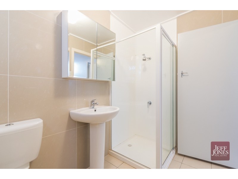 4/96 Ridge Street, Greenslopes QLD 4120