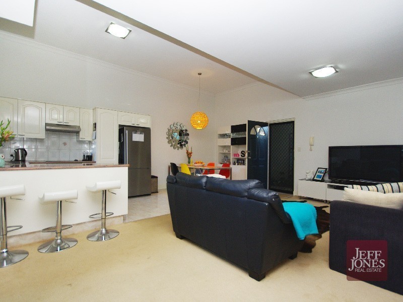 1/110 Pashen Street, Morningside QLD 4170