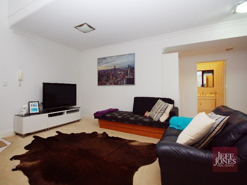 1/110 Pashen Street, Morningside QLD 4170