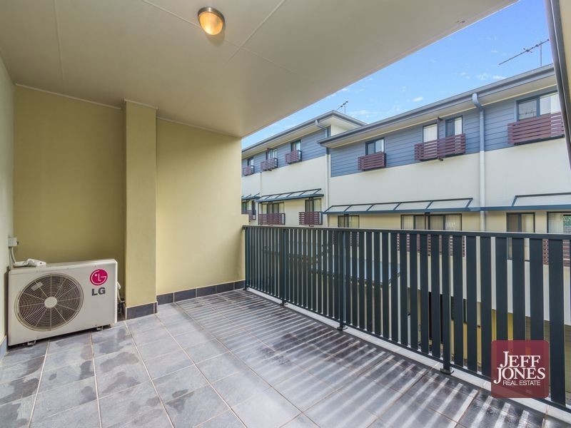 8/96 Marquis Street, Greenslopes QLD 4120