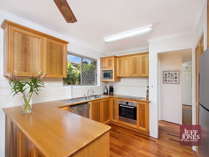 17 Glyn Street, Coorparoo QLD 4151