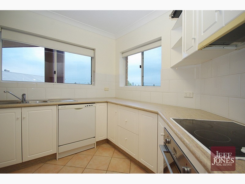 3/37 Ninth Avenue, Coorparoo QLD 4151