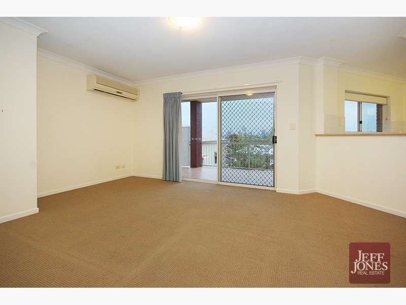 3/37 Ninth Avenue, Coorparoo QLD 4151