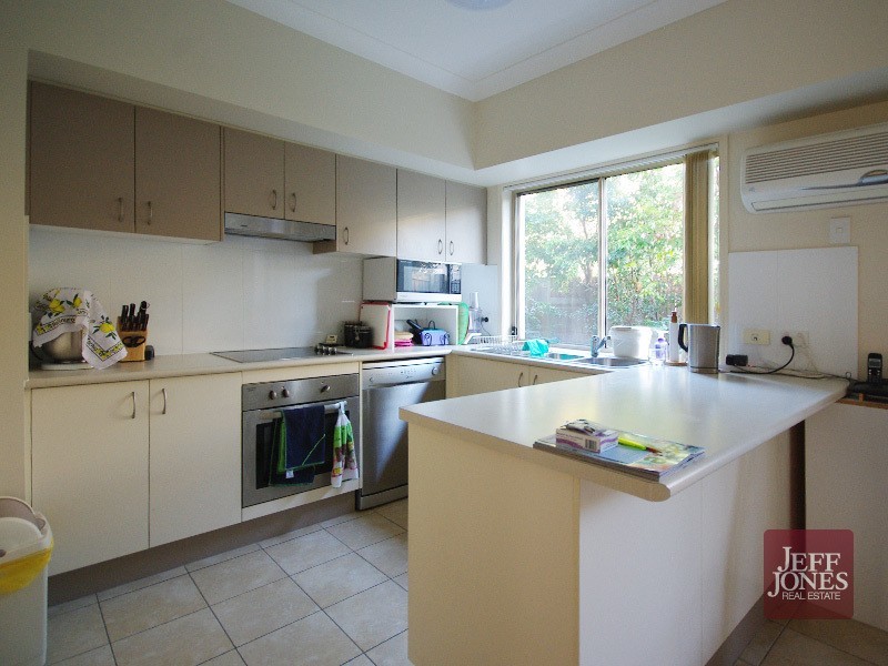 20/11 Hilltop Court, Carina QLD 4152