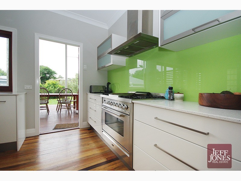 43 Stimpson Street, Fairfield QLD 4103