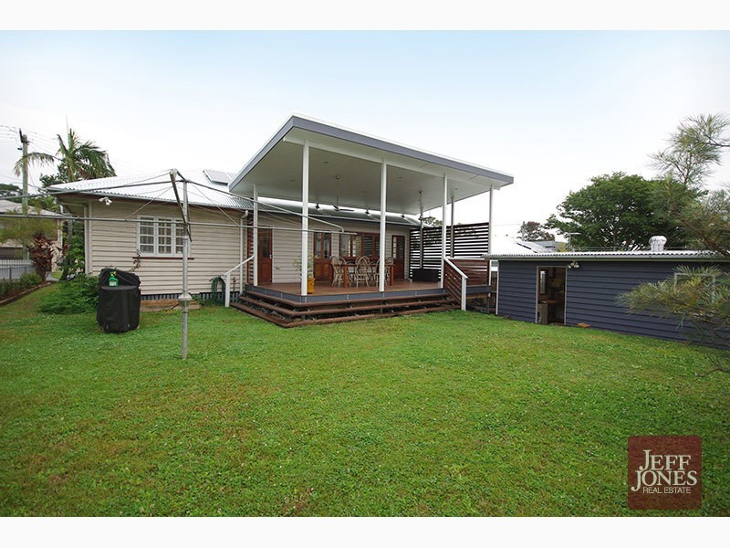 43 Stimpson Street, Fairfield QLD 4103