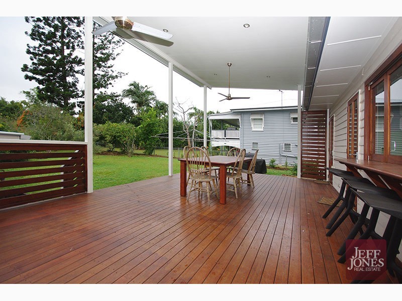 43 Stimpson Street, Fairfield QLD 4103