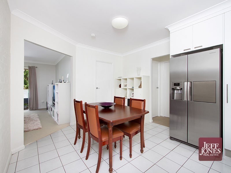 4/54 Douglas Street, Greenslopes QLD 4120