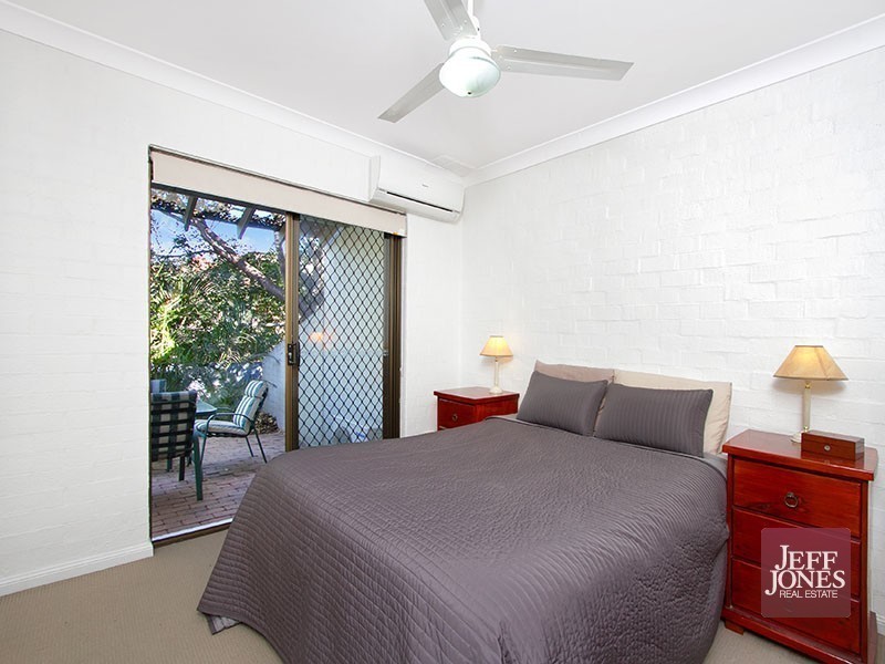 4/54 Douglas Street, Greenslopes QLD 4120