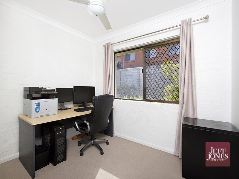 4/54 Douglas Street, Greenslopes QLD 4120