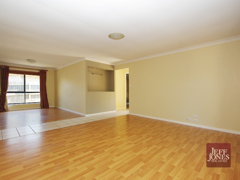 12 Ridgeview Street, Carindale QLD 4152